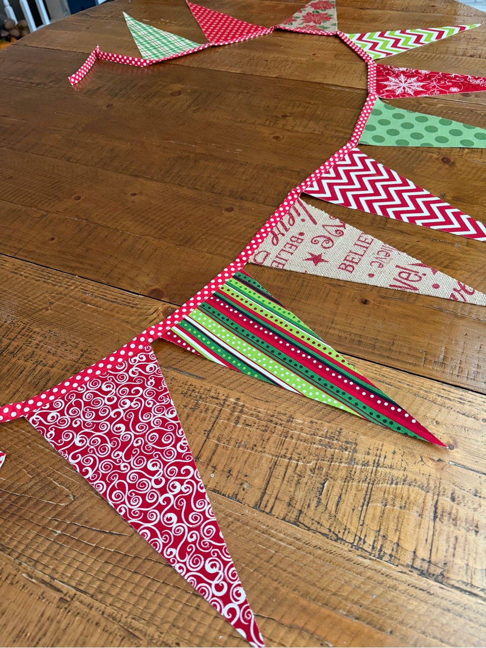 Red & Green Christmas Holiday Fabric Pennant Garland